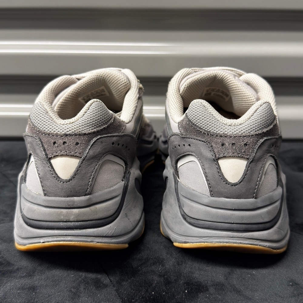 Size 8 - Adidas Yeezy Boost 700 V2 Tephra Grey Beige Gum FU7914 Mens Sneakers - Picture 7 of 9